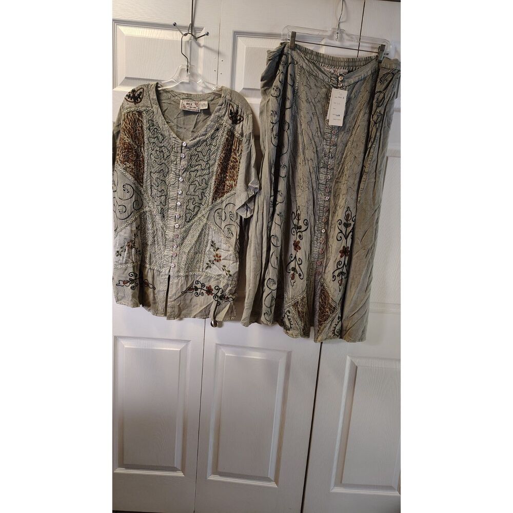 Vintage HCC New York 2 Piece Skirt Set Embroidered Patchwork Sage Green 2X Boho